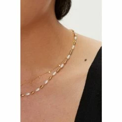 Oliver Bonas Natural Elle Mini Disc Layered Necklace -Default Template 2 unnamed file 1521