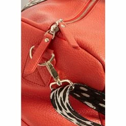 Oliver Bonas Hattie Orange Leopard Prin Holdall Weekend Bag -Default Template 2 unnamed file 1913