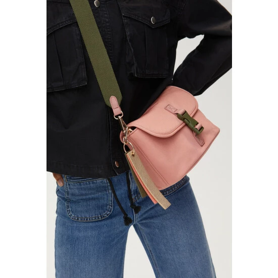 unnamed-file-2004.jpg Oliver Bonas Pink Buckle Front Pink Cross-body Bag -Default Template 2 unnamed file 2004
