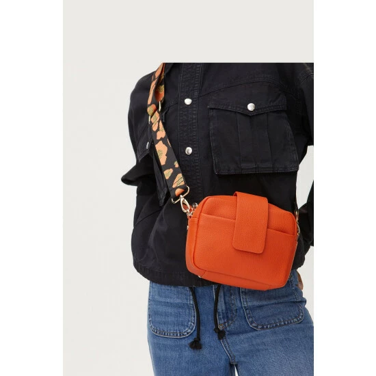 unnamed-file-2036.jpg Oliver Bonas Orange Emilia Graphic Webbing Cross-Body Bag -Default Template 2 unnamed file 2036