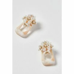 Oliver Bonas Natural Odette Stud Earrings -Default Template 2 unnamed file 763