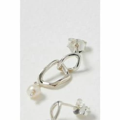 Oliver Bonas Silver Caspian Linked Shape Silver Tone Drop Earrings -Default Template 2 unnamed file 815