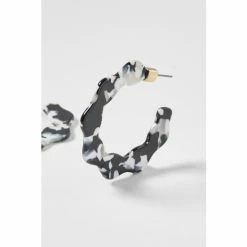 Oliver Bonas Black Eden Wavy Monochrome Resin Hoop Earrings -Default Template 2 unnamed file 833